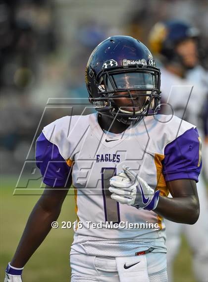 Thumbnail 2 in Mayflower @ Bigelow photogallery.