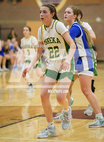 Thumbnail 3 in Smith Valley vs Eureka (NIAA Class 1A State Quarterfinals) photogallery.