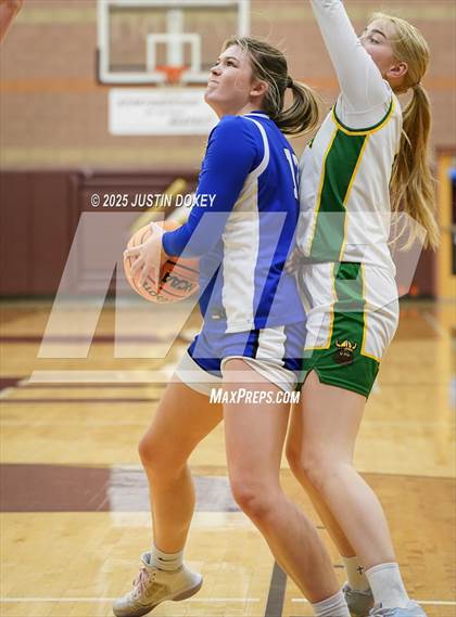 Thumbnail 3 in Smith Valley vs Eureka (NIAA Class 1A State Quarterfinals) photogallery.