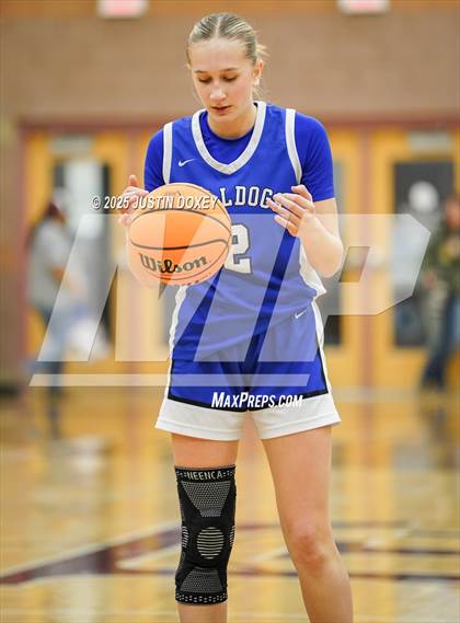 Thumbnail 1 in Smith Valley vs Eureka (NIAA Class 1A State Quarterfinals) photogallery.
