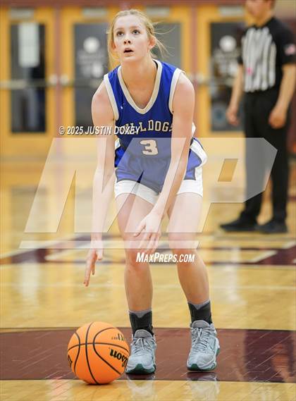 Thumbnail 1 in Smith Valley vs Eureka (NIAA Class 1A State Quarterfinals) photogallery.