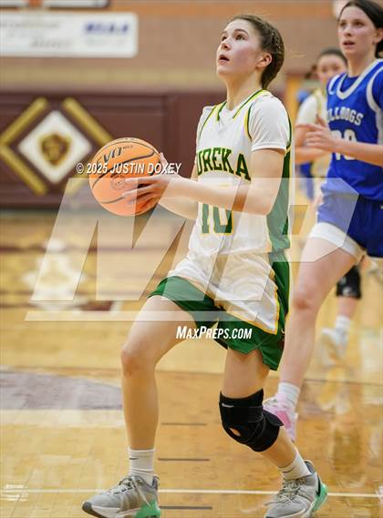 Thumbnail 2 in Smith Valley vs Eureka (NIAA Class 1A State Quarterfinals) photogallery.