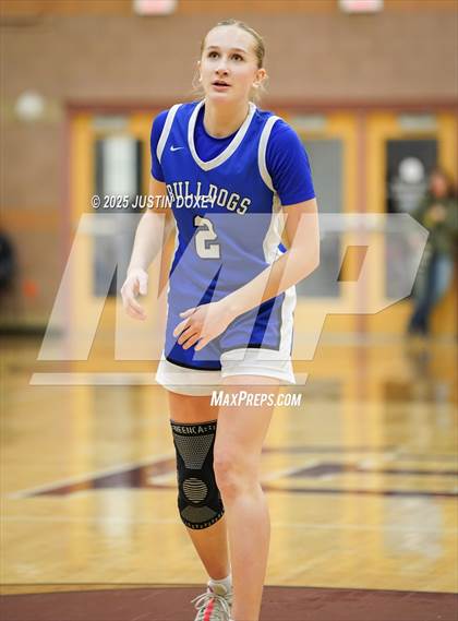 Thumbnail 3 in Smith Valley vs Eureka (NIAA Class 1A State Quarterfinals) photogallery.