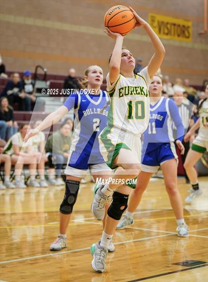 Thumbnail 1 in Smith Valley vs Eureka (NIAA Class 1A State Quarterfinals) photogallery.