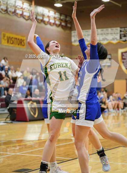 Thumbnail 1 in Smith Valley vs Eureka (NIAA Class 1A State Quarterfinals) photogallery.