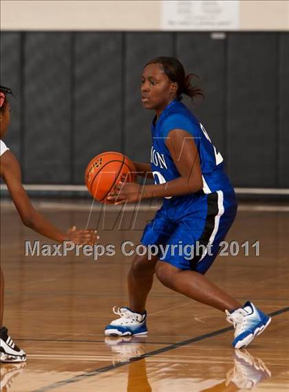 Thumbnail 3 in Dickinson vs Clear Brook (McDonald's Texas Invitational) photogallery.