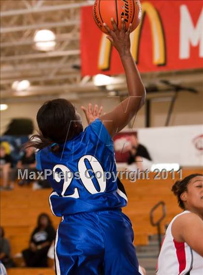 Thumbnail 1 in Dickinson vs Clear Brook (McDonald's Texas Invitational) photogallery.