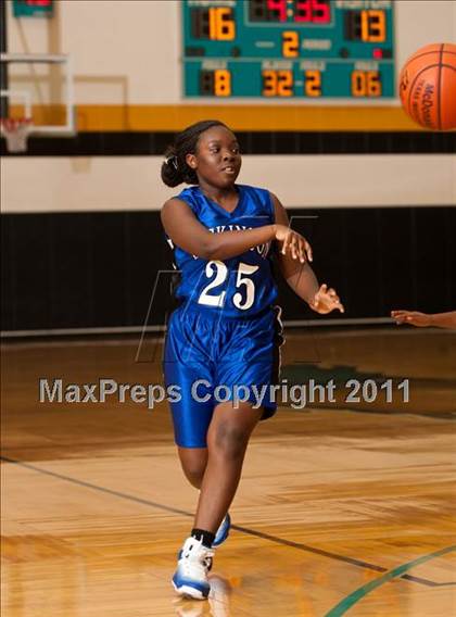 Thumbnail 3 in Dickinson vs Clear Brook (McDonald's Texas Invitational) photogallery.