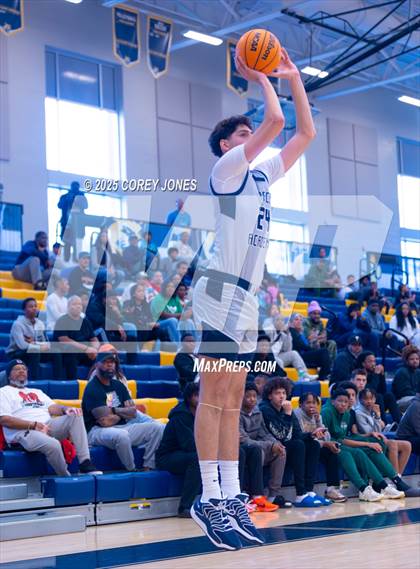 Thumbnail 3 in Pace Academy vs Grayson (Georgia's Elite 8 Tip Off Classic) photogallery.