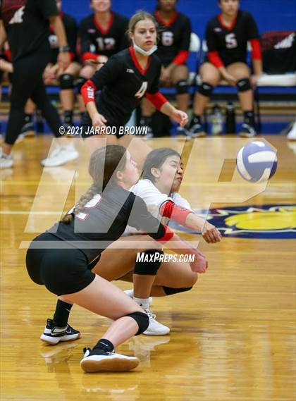 Thumbnail 3 in Incarnate Word Academy @ Kelly Catholic photogallery.
