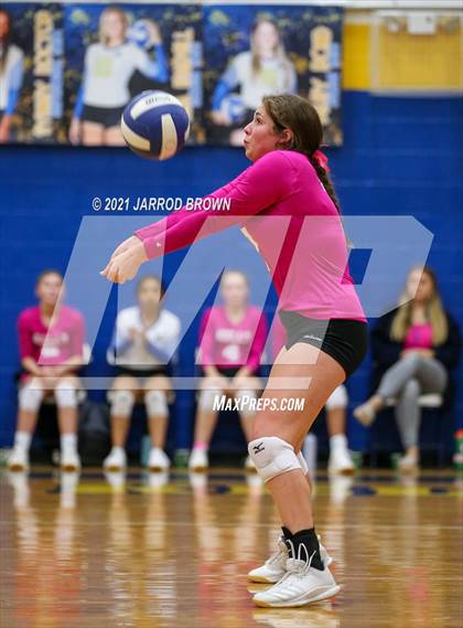 Thumbnail 1 in Incarnate Word Academy @ Kelly Catholic photogallery.