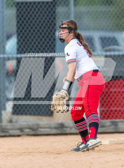 Thumbnail 2 in Elkhorn vs. Lincoln Southeast photogallery.