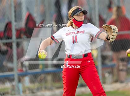 Thumbnail 3 in Elkhorn vs. Lincoln Southeast photogallery.