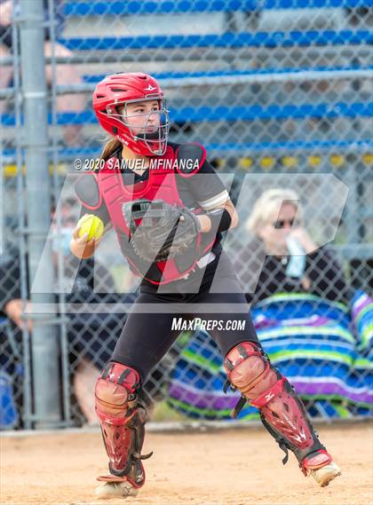 Thumbnail 3 in Elkhorn vs. Lincoln Southeast photogallery.