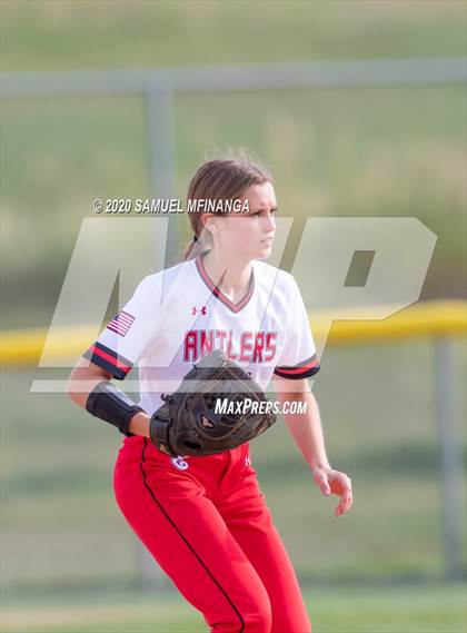 Thumbnail 2 in Elkhorn vs. Lincoln Southeast photogallery.