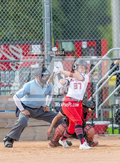 Thumbnail 2 in Elkhorn vs. Lincoln Southeast photogallery.