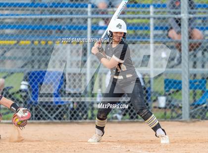 Thumbnail 3 in Elkhorn vs. Lincoln Southeast photogallery.