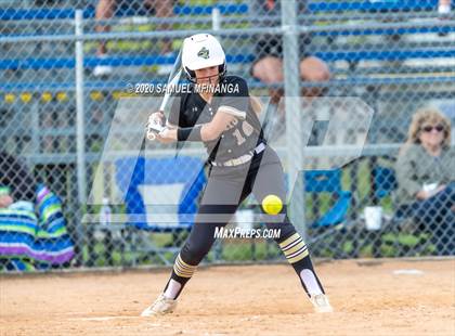 Thumbnail 2 in Elkhorn vs. Lincoln Southeast photogallery.