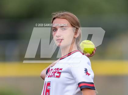 Thumbnail 3 in Elkhorn vs. Lincoln Southeast photogallery.