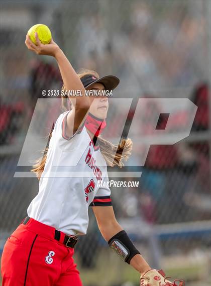 Thumbnail 2 in Elkhorn vs. Lincoln Southeast photogallery.