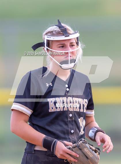 Thumbnail 2 in Elkhorn vs. Lincoln Southeast photogallery.