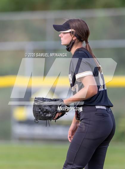 Thumbnail 1 in Elkhorn vs. Lincoln Southeast photogallery.