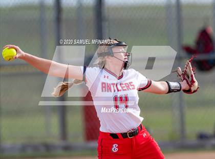 Thumbnail 3 in Elkhorn vs. Lincoln Southeast photogallery.
