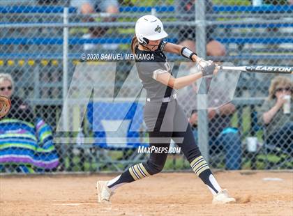 Thumbnail 3 in Elkhorn vs. Lincoln Southeast photogallery.