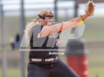 Thumbnail 2 in Elkhorn vs. Lincoln Southeast photogallery.