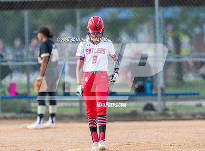 Thumbnail 2 in Elkhorn vs. Lincoln Southeast photogallery.