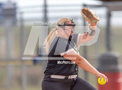 Thumbnail 3 in Elkhorn vs. Lincoln Southeast photogallery.