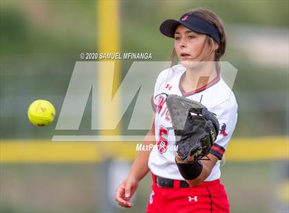 Thumbnail 2 in Elkhorn vs. Lincoln Southeast photogallery.
