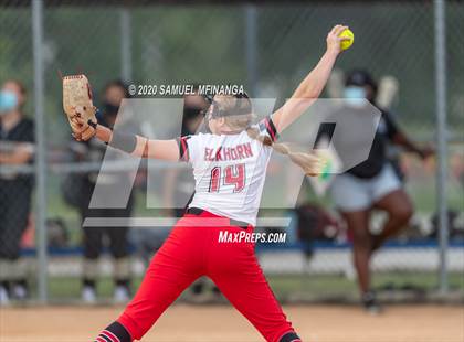 Thumbnail 1 in Elkhorn vs. Lincoln Southeast photogallery.