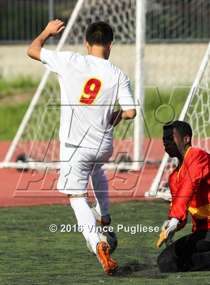 Thumbnail 1 in Hawthorne Math & Science Academy @ La Canada (CIF SS Playoffs) photogallery.