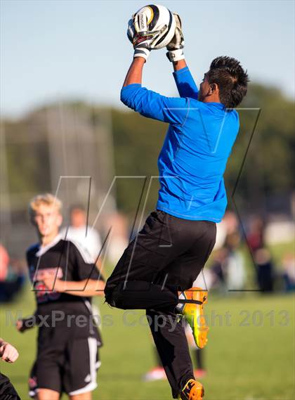 Thumbnail 3 in Patchogue Medford vs. William Floyd photogallery.