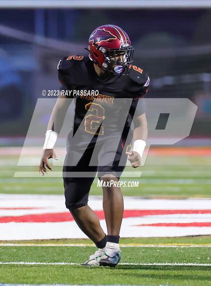 Thumbnail 2 in William Floyd vs Sachem East photogallery.