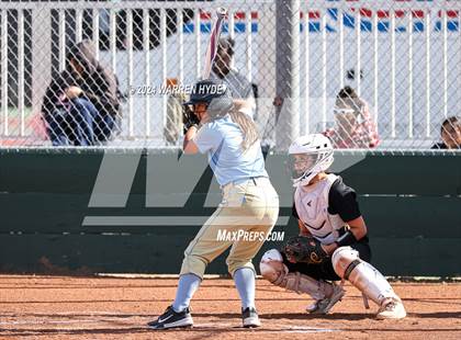 Thumbnail 3 in Burbank @ Monterey Trail photogallery.