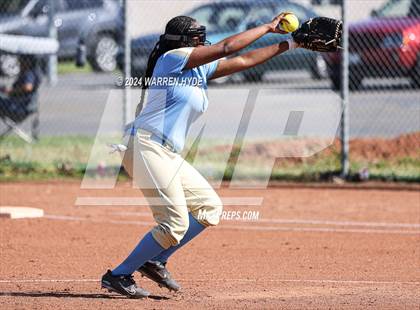Thumbnail 3 in Burbank @ Monterey Trail photogallery.