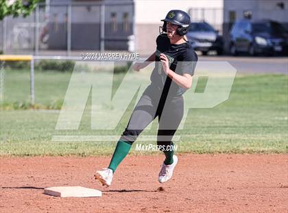 Thumbnail 3 in Burbank @ Monterey Trail photogallery.