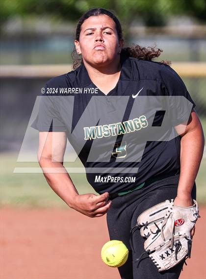 Thumbnail 3 in Burbank @ Monterey Trail photogallery.