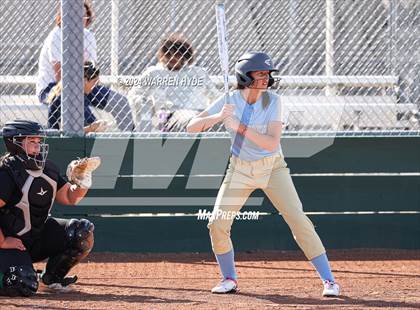 Thumbnail 3 in Burbank @ Monterey Trail photogallery.