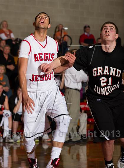 Thumbnail 1 in Grand Junction @ Regis Jesuit (CHSAA 5A Sweet 16) photogallery.