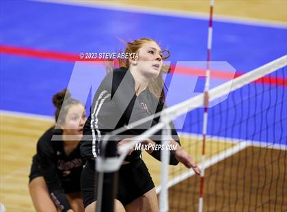 Thumbnail 1 in Swink vs. Limon (CHSAA 2A First Round) photogallery.