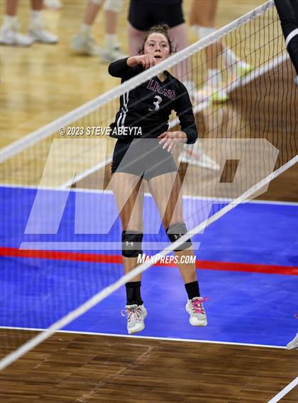 Thumbnail 1 in Swink vs. Limon (CHSAA 2A First Round) photogallery.