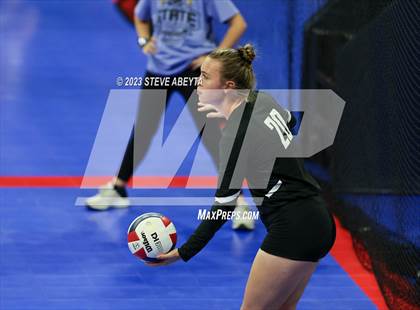 Thumbnail 3 in Swink vs. Limon (CHSAA 2A First Round) photogallery.