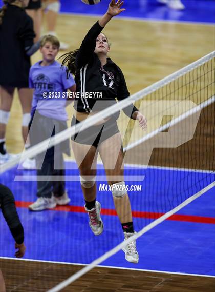 Thumbnail 2 in Swink vs. Limon (CHSAA 2A First Round) photogallery.