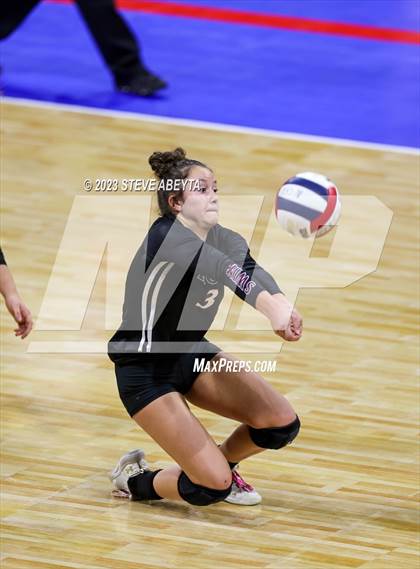 Thumbnail 2 in Swink vs. Limon (CHSAA 2A First Round) photogallery.