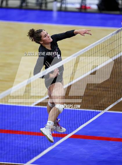 Thumbnail 3 in Swink vs. Limon (CHSAA 2A First Round) photogallery.
