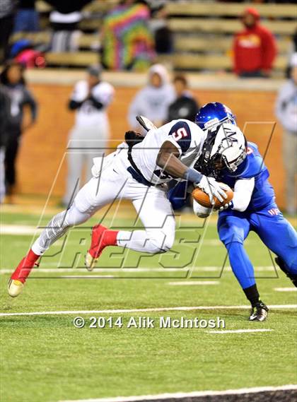 Thumbnail 3 in Mallard Creek vs. Wake Forest (NCHSAA Class 4AA Final) photogallery.