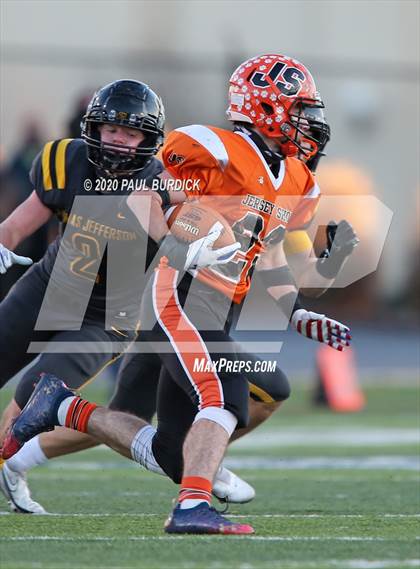 Thumbnail 1 in Thomas Jefferson vs. Jersey Shore (PIAA 4A State Championship) photogallery.